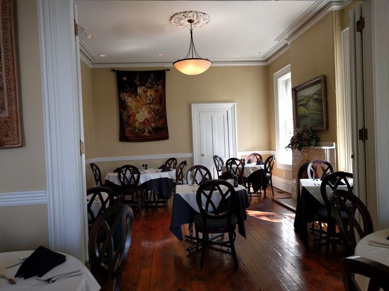 Hart Mansion Restaurant, Minerva