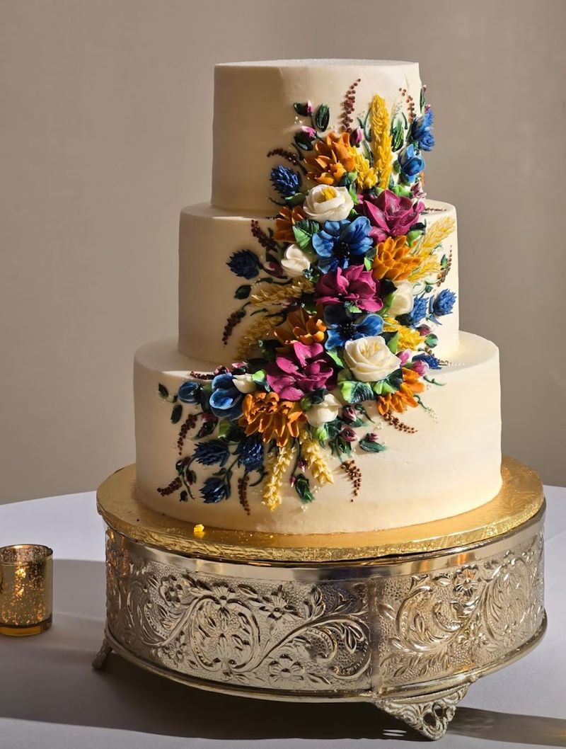 Custom Cakes and Wedding Creations