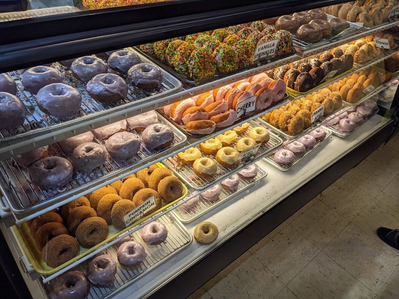 The Bakery That Earns Its Own Fan Club The Bakery That Earns Its Own Fan Club