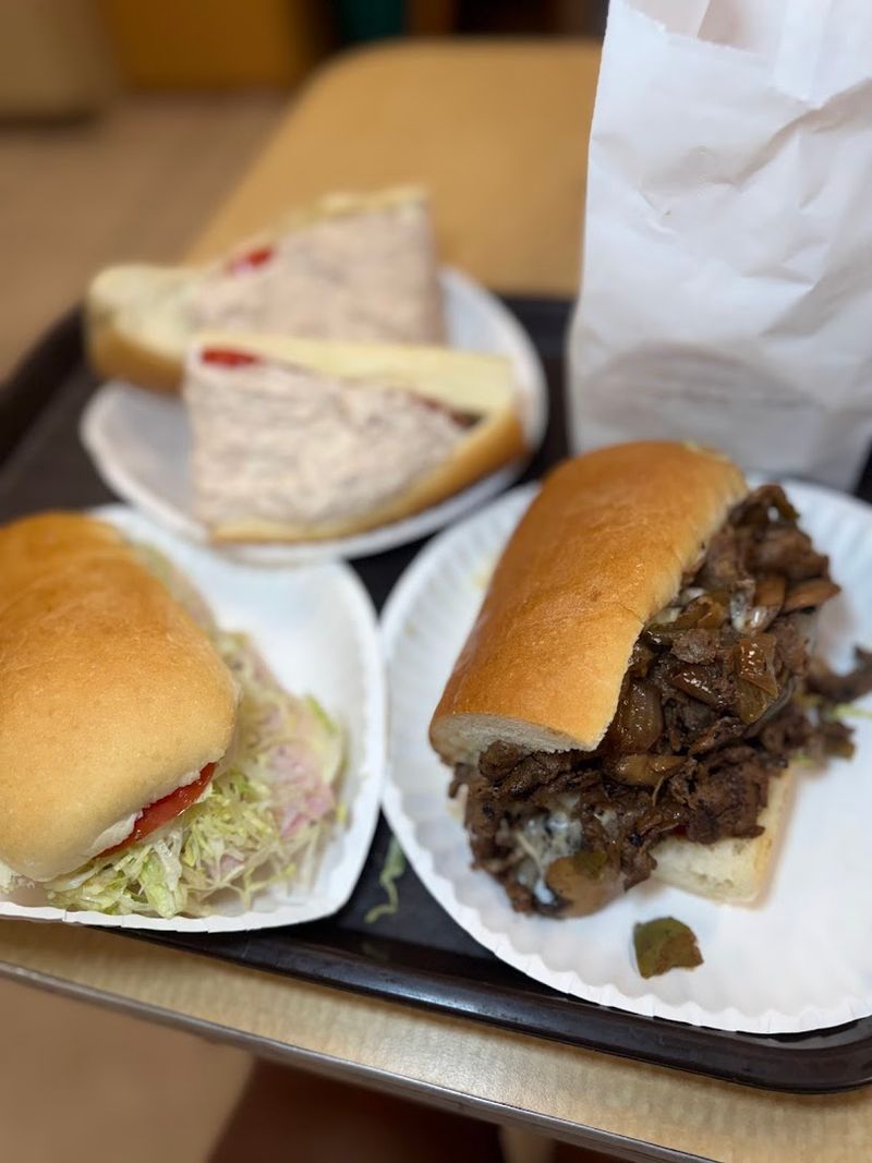 The Baldino's Cheesesteak That Holds Its Own