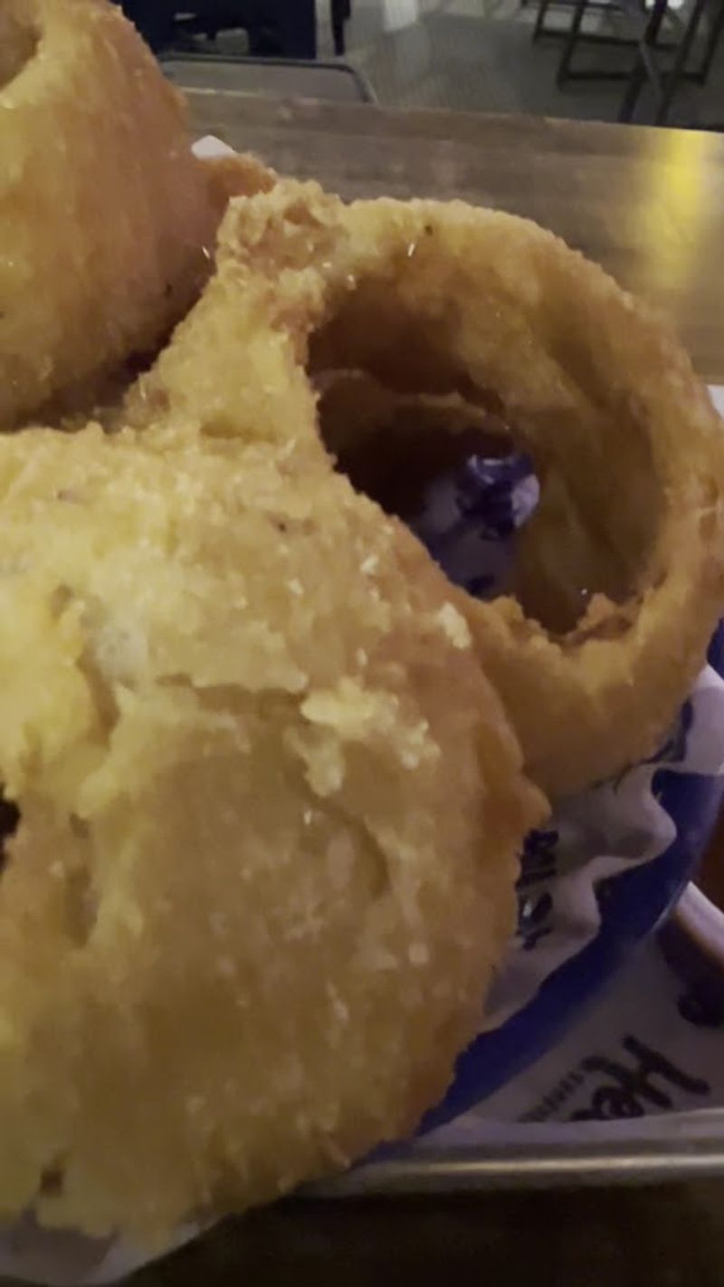 Onion Rings That Deserve Their Own Fan Club