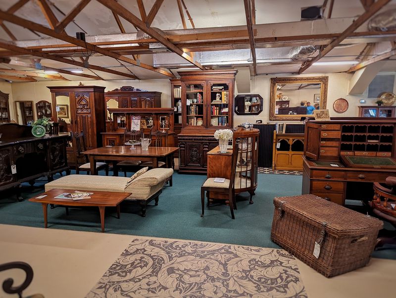 The Barn Antiques The Barn Antiques