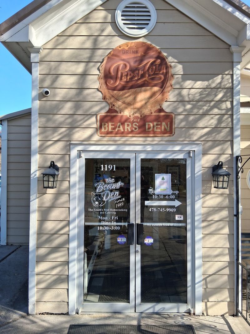 The Bears Den