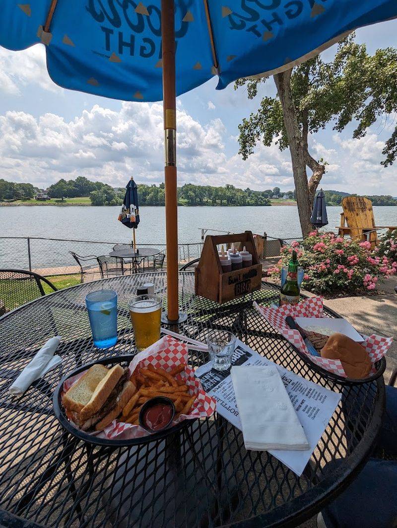 A Riverside BBQ Spot Unlike Any Other