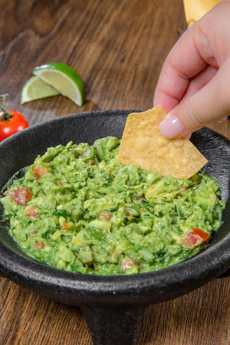 Tableside Guacamole That Changed My Perspective On Avocados