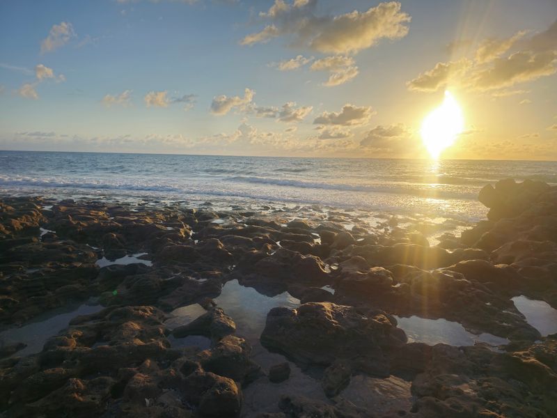 The Best Time Of Day For Beachcombing