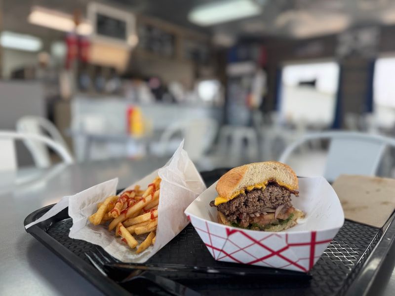 The Big Al Burger That Tells A Story Worth Knowing