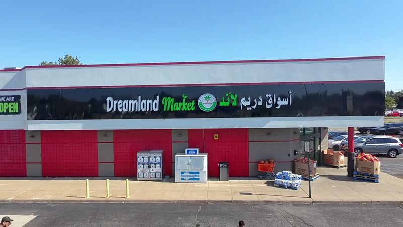 The Big Market Frontage Is The Giveaway
