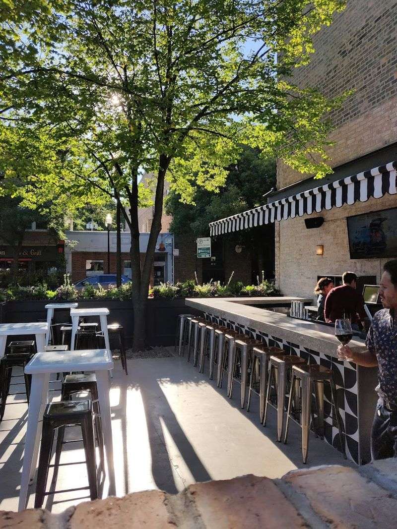 The Location And Neighborhood Setting