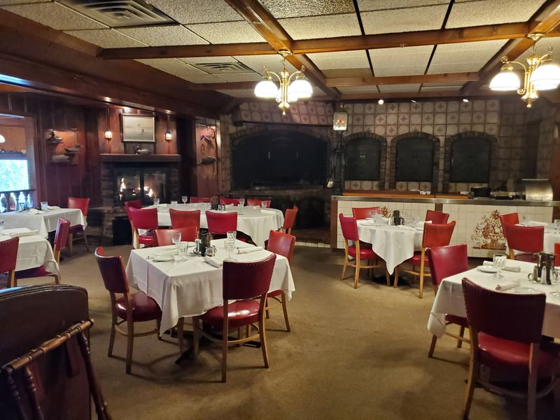 White Oaks Restaurant, Westlake