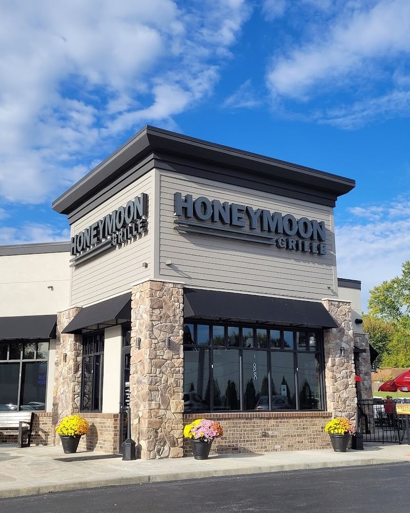 Honeymoon Grille, Akron