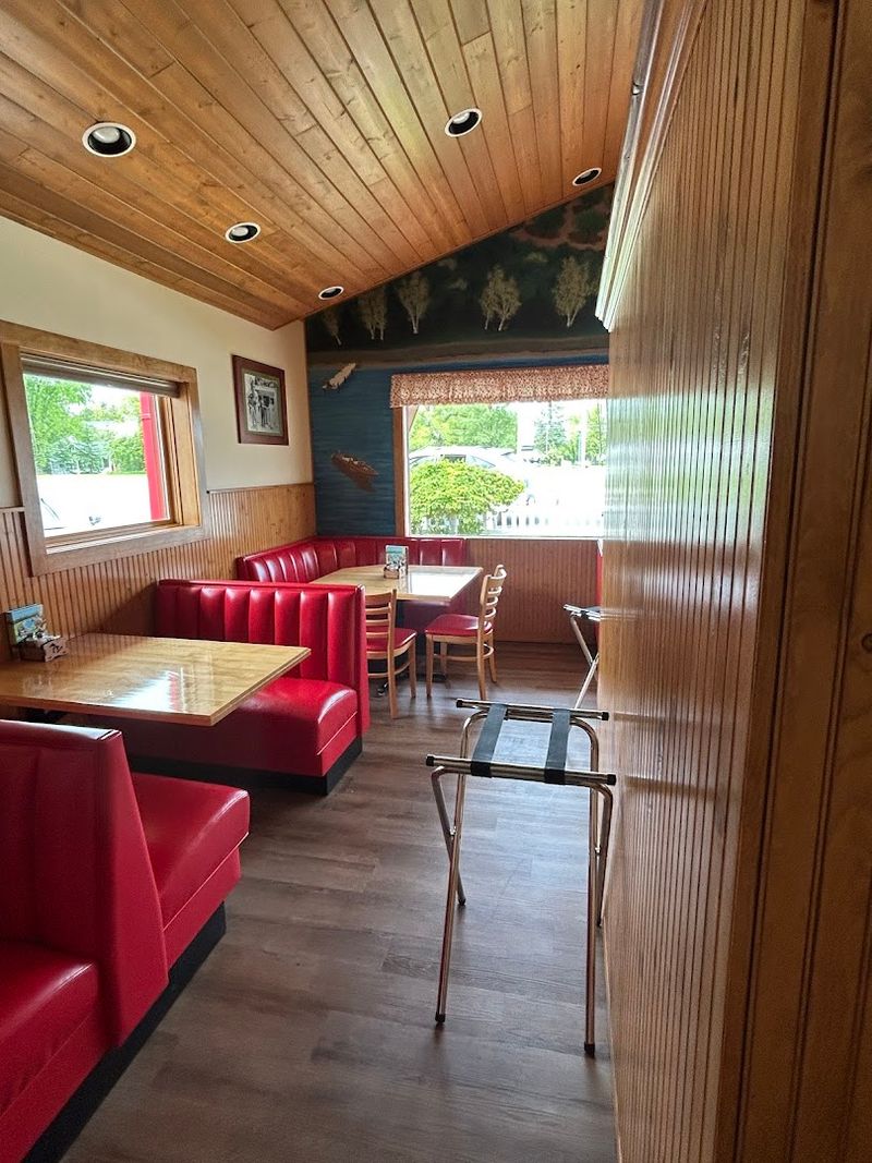 Cherry Hut, Beulah