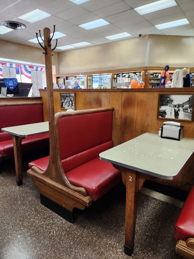 The Booths, The Molding, And The Atmosphere That Cannot Be Faked