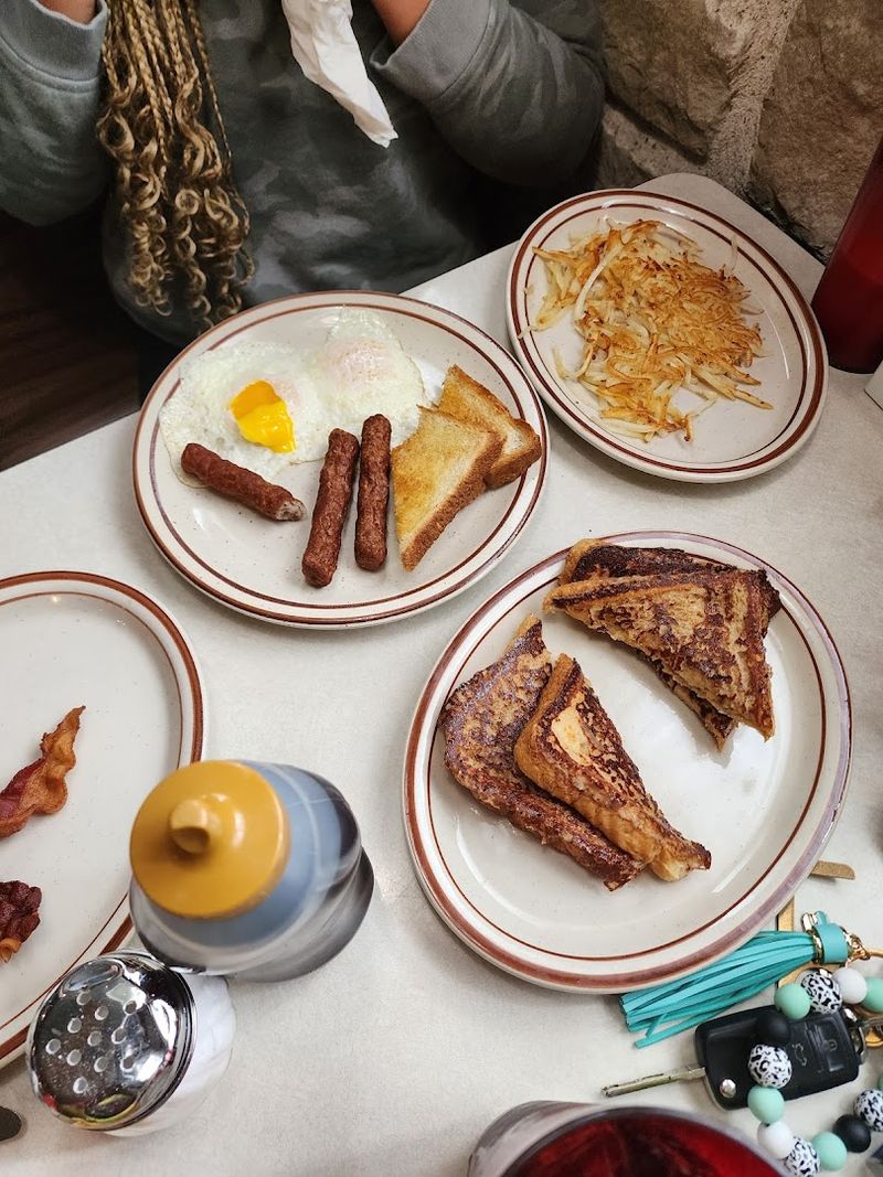 The Breakfast Scene That Gets People Through The Door Early The Breakfast Scene That Gets People Through The Door Early