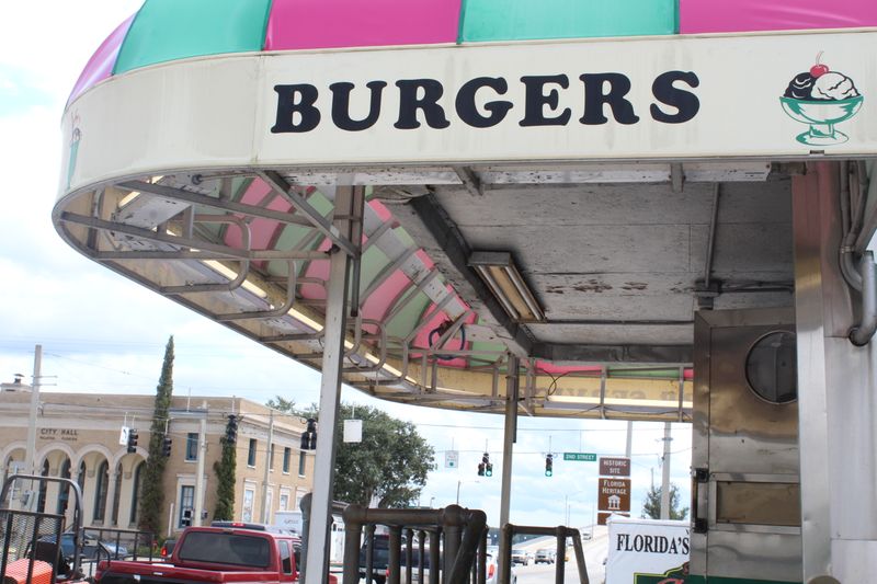 Signature Burgers And Black Bottom Style