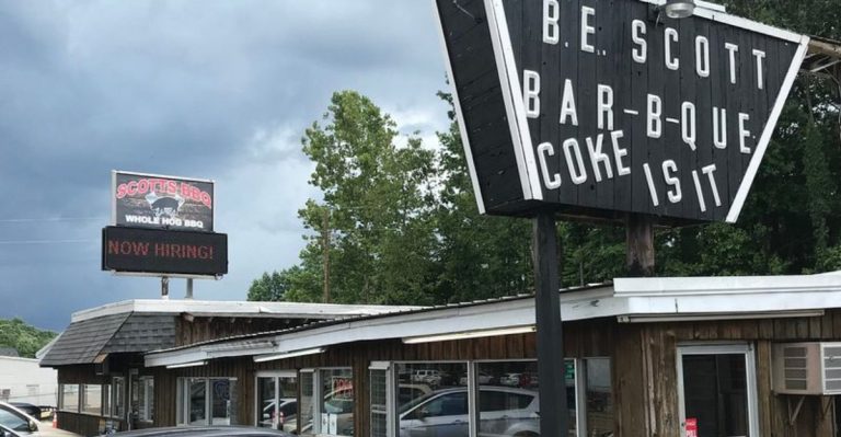 Tennessee’s Hidden Backroad BBQ Shack That Locals Swear Beats The Chains