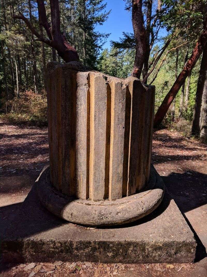 The Broken Column