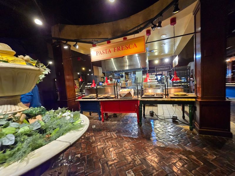 Navigating the Busy Periods Like a Seasoned Regular