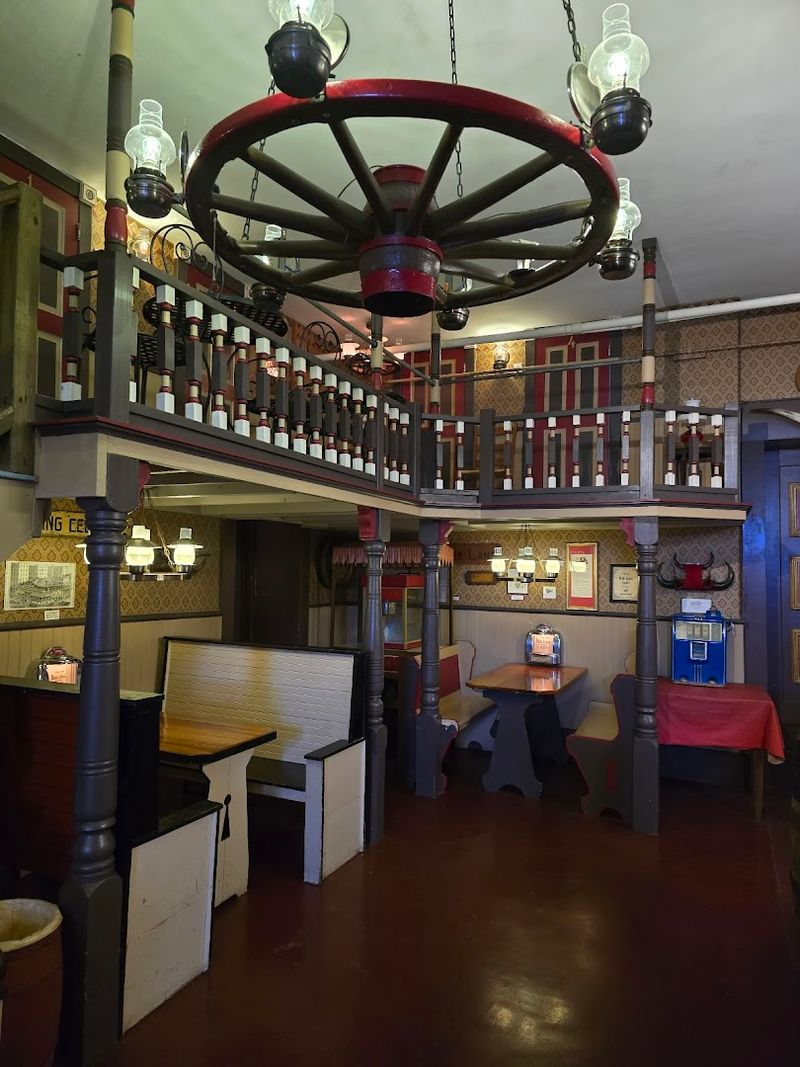 The Buffalo Saloon And The Seek And Find Game