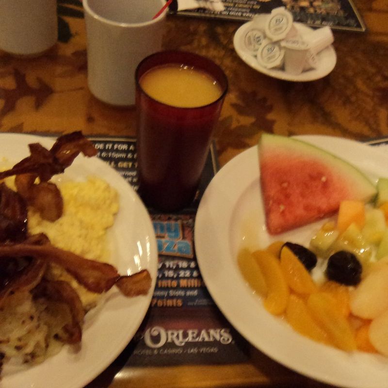 Circus Buffet At Circus Circus - A Culinary Circus Of Horrors