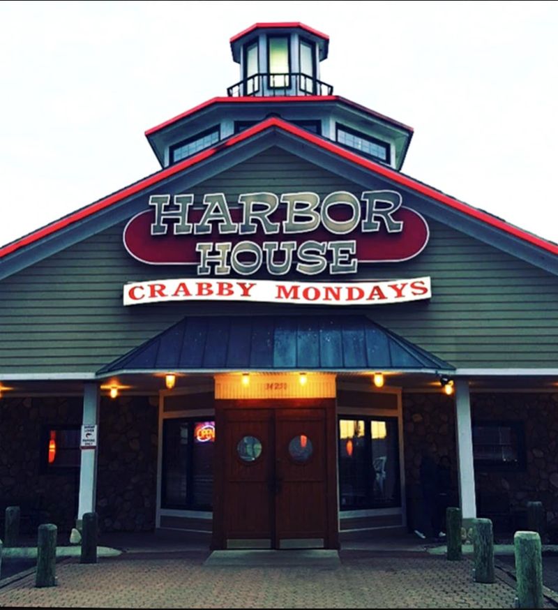 Harbor House Restaurant 