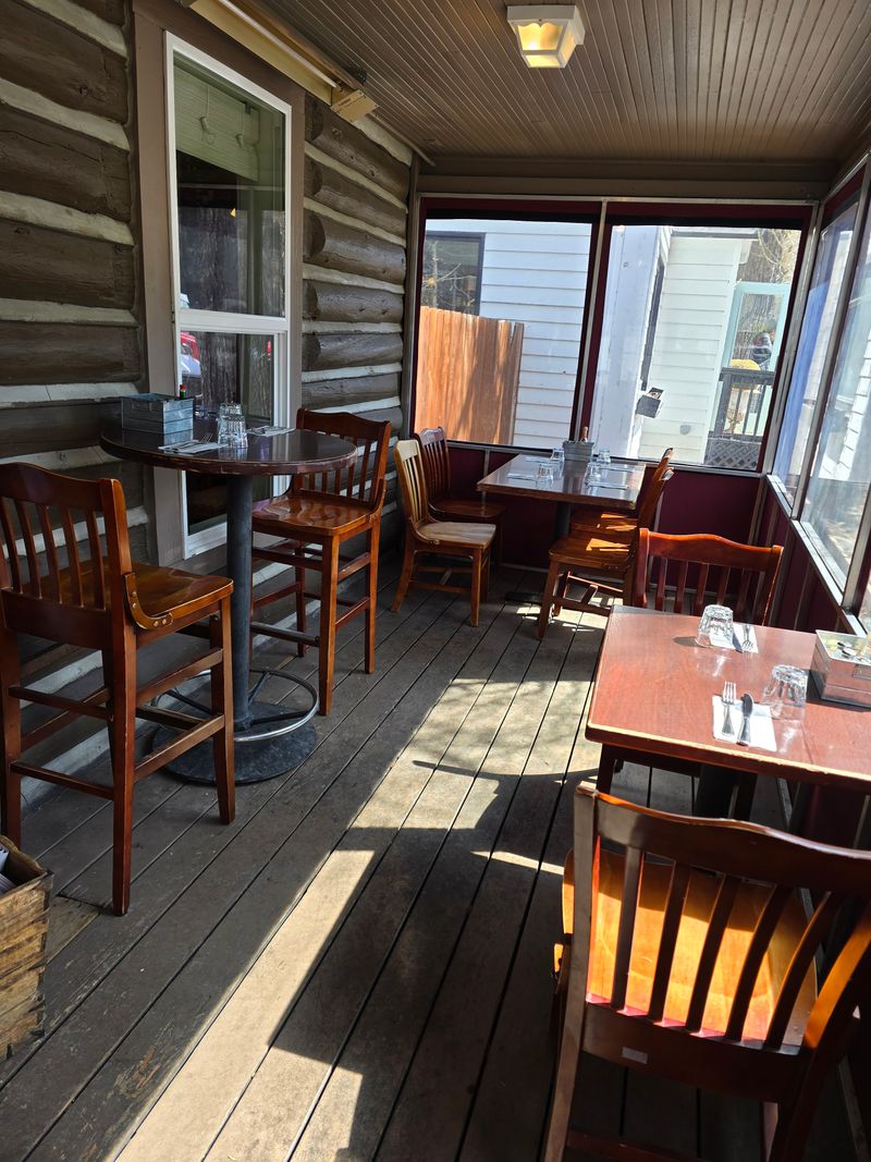 Cafe Genevieve – Jackson