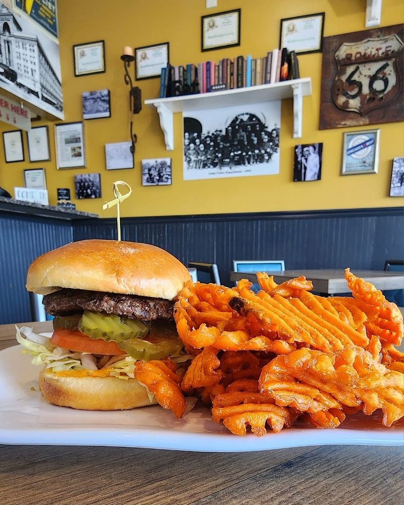 The Burger Sizes That Fit Any Appetite