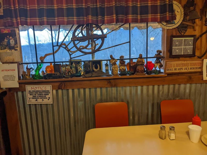 A Cozy, Country Atmosphere That Feels Like Home