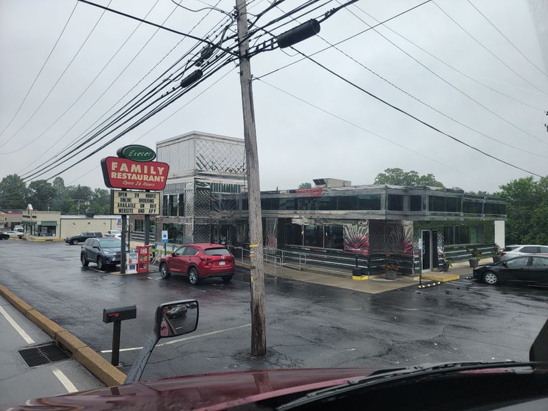 Servers Like Daina Handle 30 Plus Tables Solo