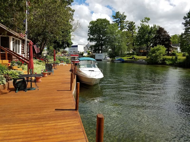 Etiquette On The Water, Calm In The Wake