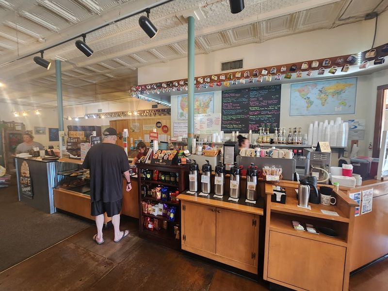 The Buzz Cafe — Benton