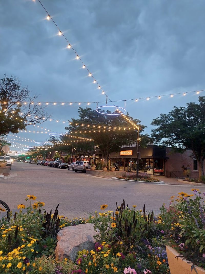 Canyon Light and River Sound: What Makes Spring The Right Season