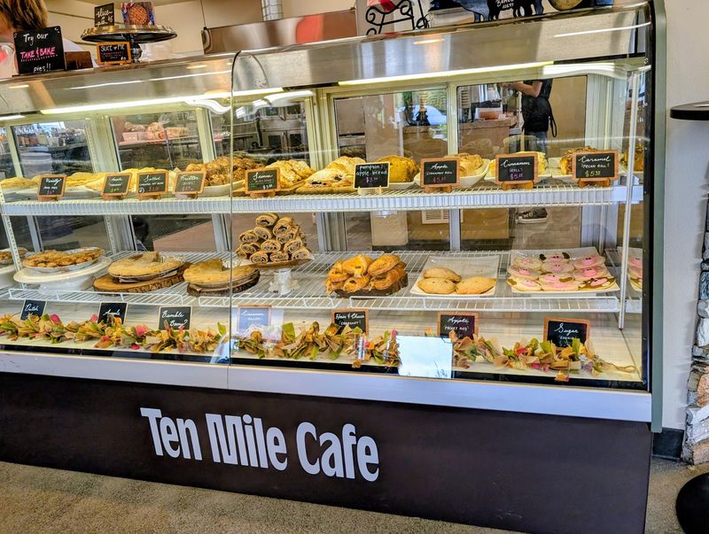The Cafe And Homemade Comfort Food