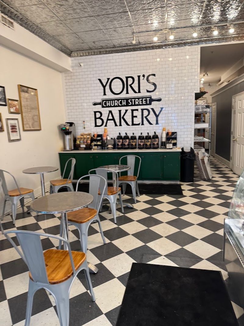 A Neighborhood Bakery With a Loyal, Long-Term Following