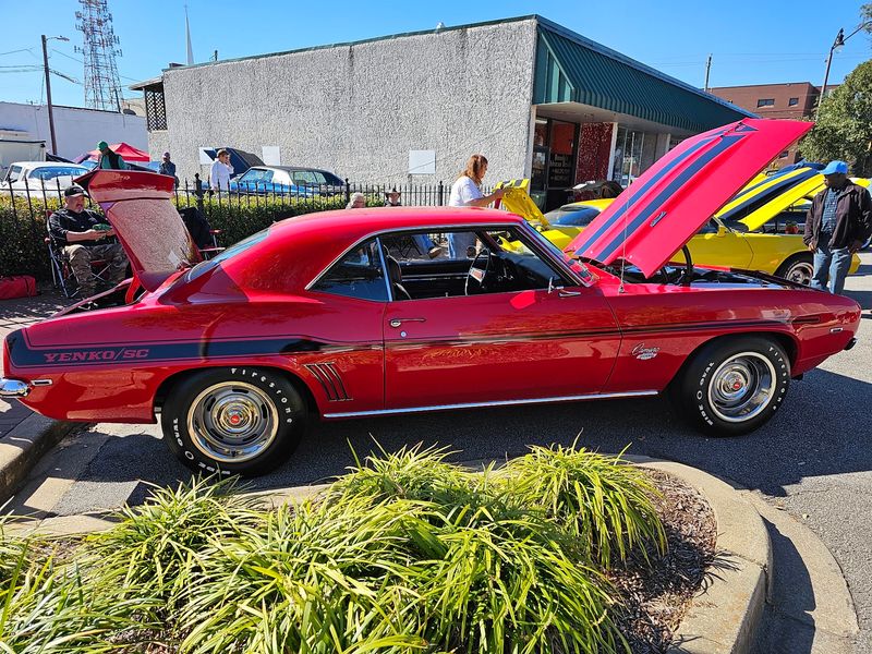 The Car Show Draws Chrome Lovers From Across The Region The Car Show Draws Chrome Lovers From Across The Region