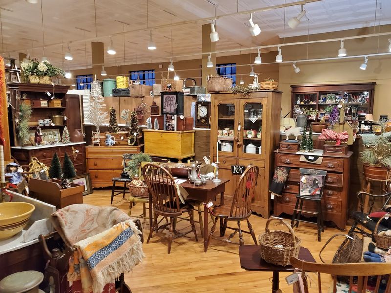 The Carlisle Antique Mall, Carlisle, Pennsylvania The Carlisle Antique Mall, Carlisle, Pennsylvania