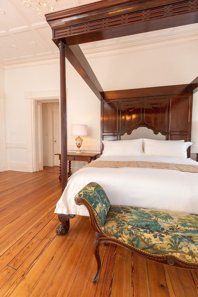 The Charming Carriage House Option