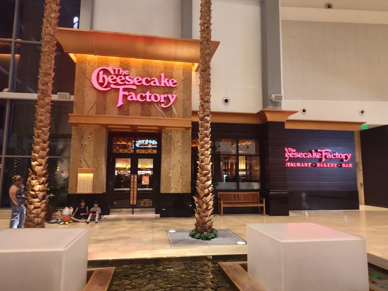 The Cheesecake Factory, Sarasota