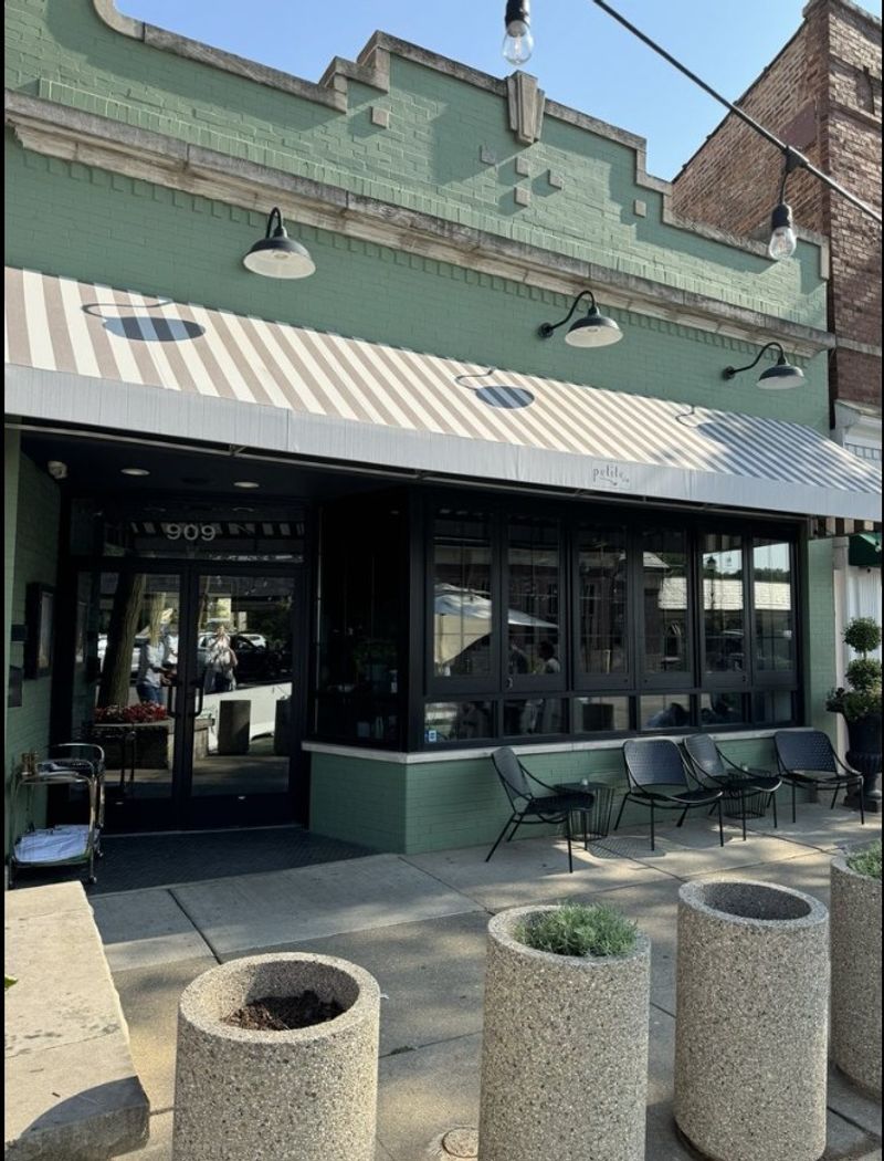 A Suburban Spot Worth The Drive