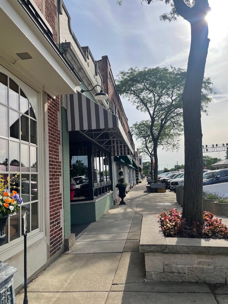 Patio Dining, Suburban Charm