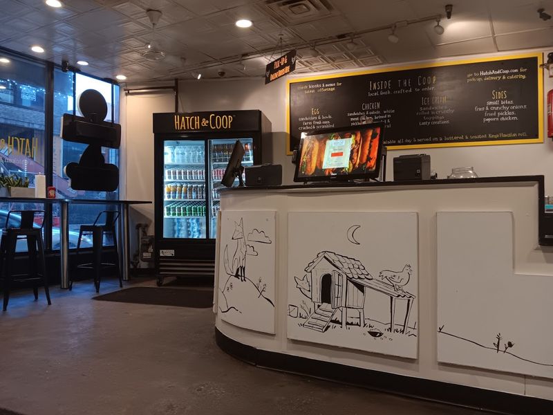 A Casual Counter-Serve Setup That Keeps Things Moving