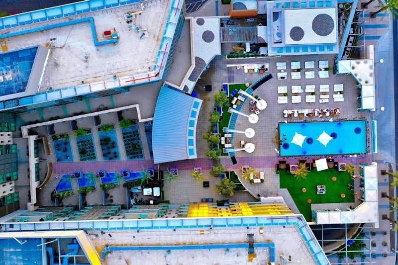 The Chilled Pool Experience Worth Talking About