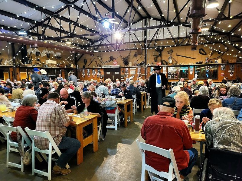 The Chuckwagon-Style Dinner That Earns Every Bite