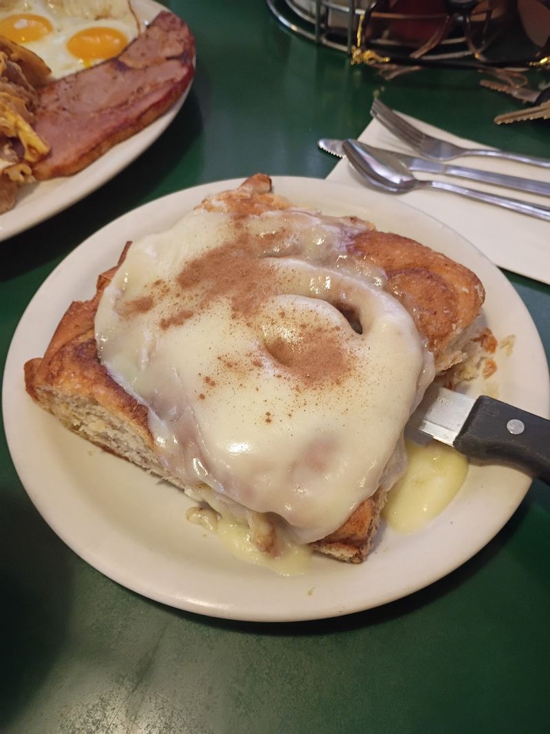 The Cinnamon Roll Worth Its Own Trip