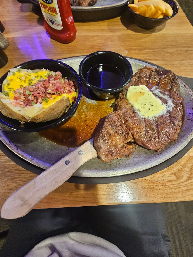 Bill's Steak House – Bronson