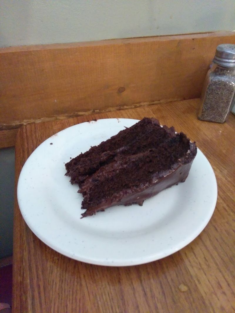 Cakes And Pies That Look Too Pretty To Eat