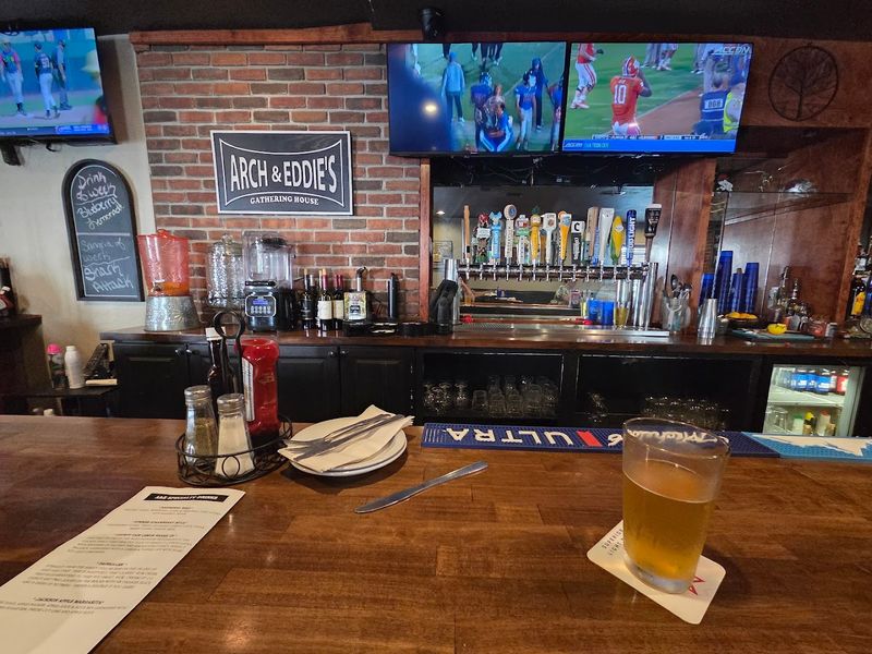 Arch and Eddie's, Jackson