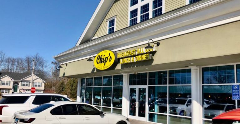 The Connecticut Diner Where The All-You-Can-Eat Menu Hasn’t Changed In Years