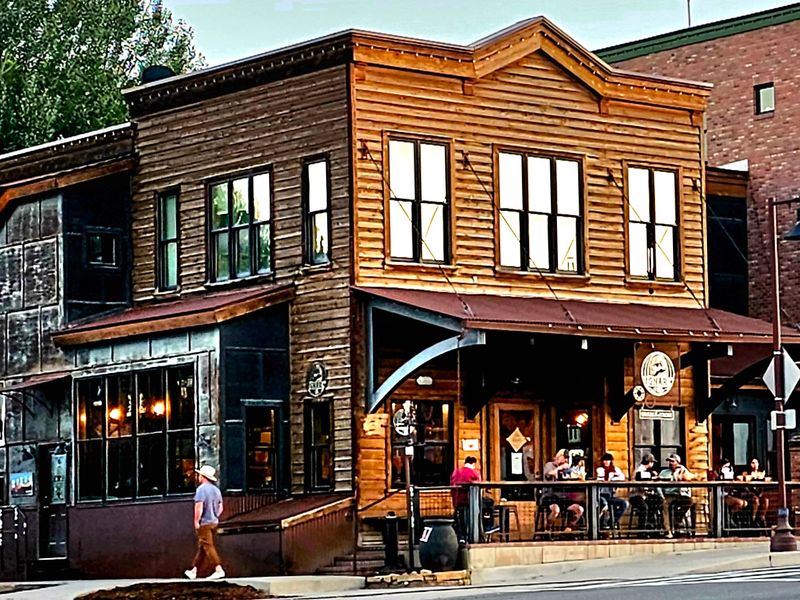 A Ridgway Moment That Feels Completely Its Own