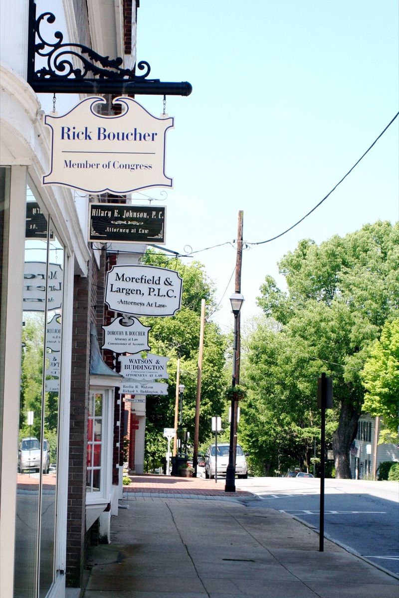 The Community Spirit That Turns Neighbors Into Something More